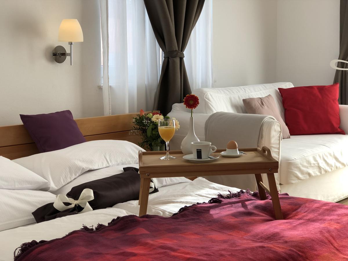 Viktoria Lodge Bed&Breakfast Vodice Eksteriør bilde